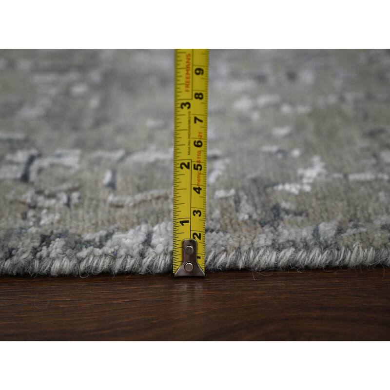 Shahbanu Rugs Taupe, Abstract with Mosaic Design, Hand Knotted, Wool